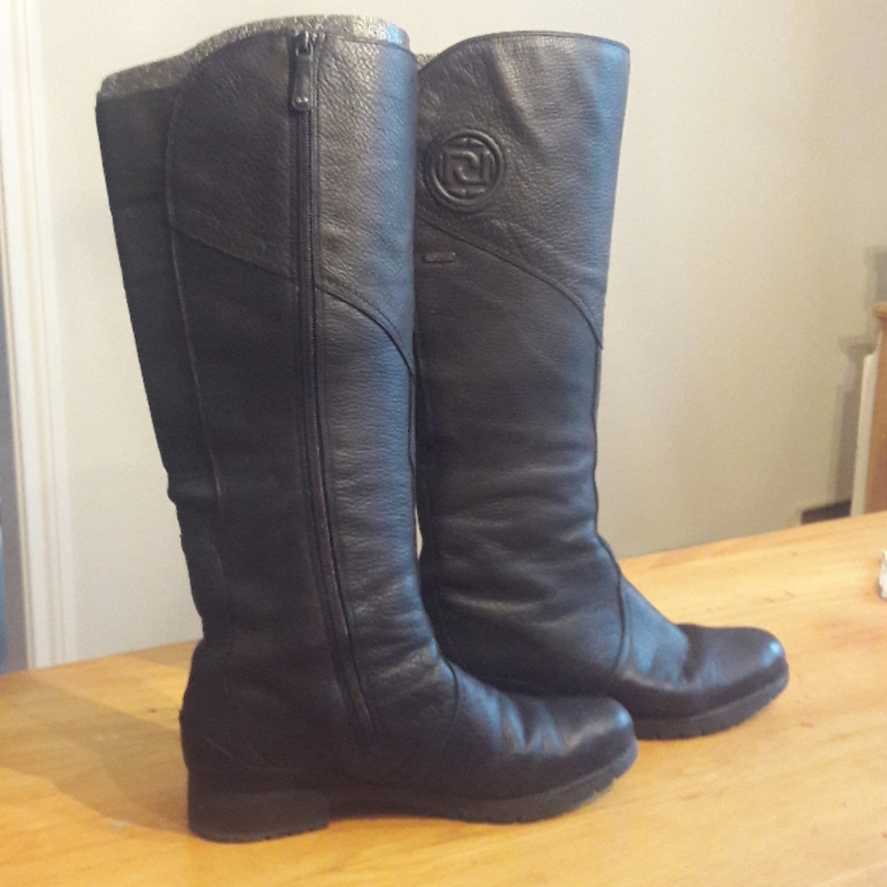 Rockport wide calf black boots 8.5 wide